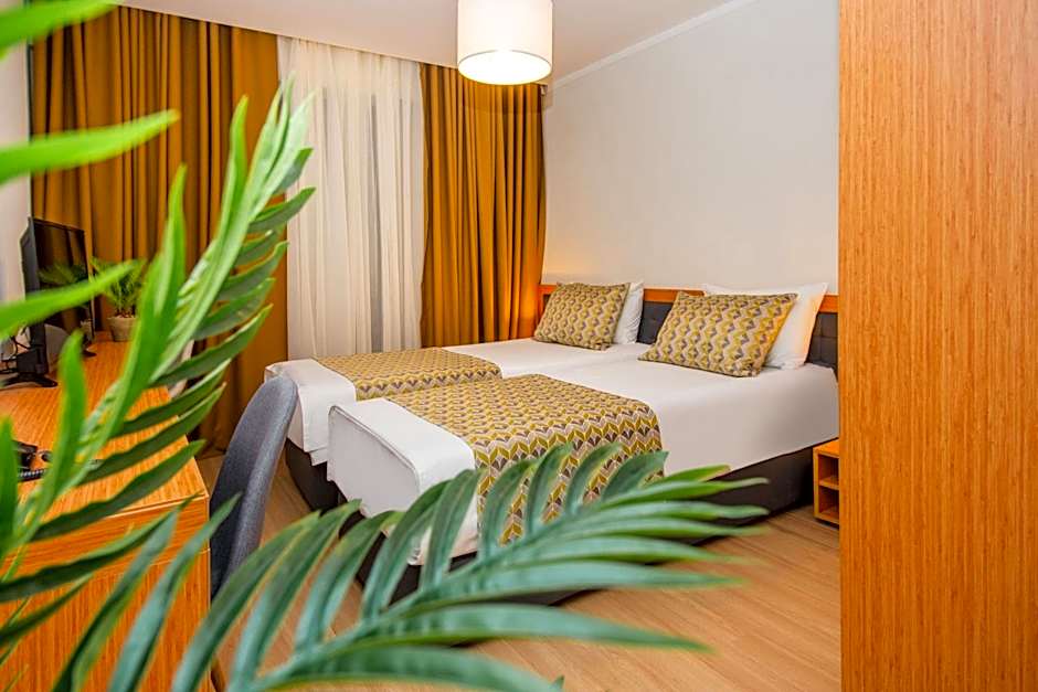 Orbi Palace Hotel Official