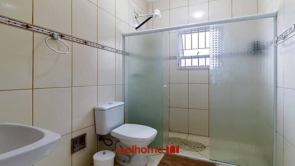 Casa em Peruíbe com Piscina a 10min da Praia