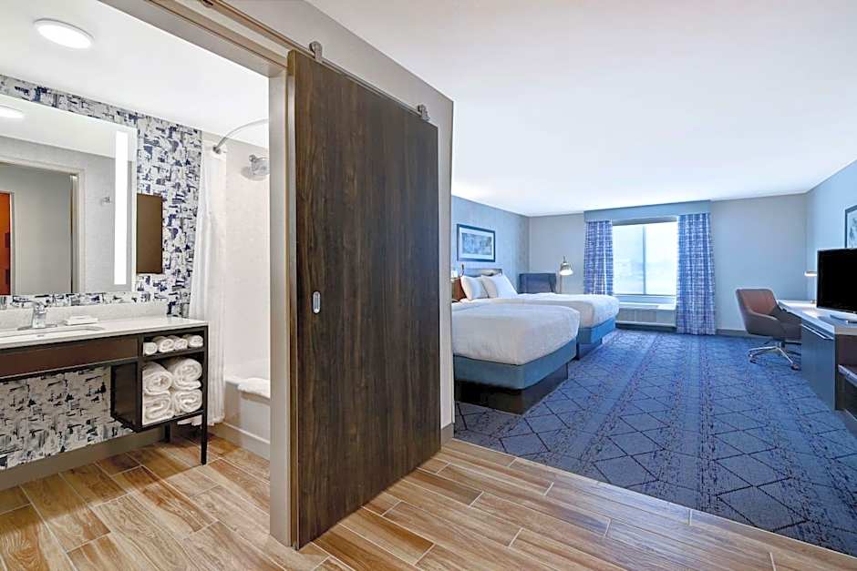 Photo 1 of 8 of Deluxe 2 Queen Beds