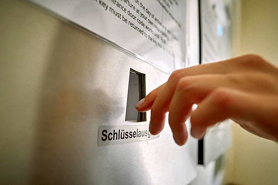 Herdegen Rooms - Self Check-in