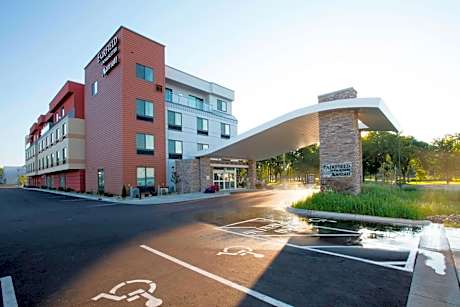 Fairfield Inn & Suites by Marriott Detroit Lakes