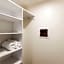 Inner-city 2 bedroom apartment - perfectly located