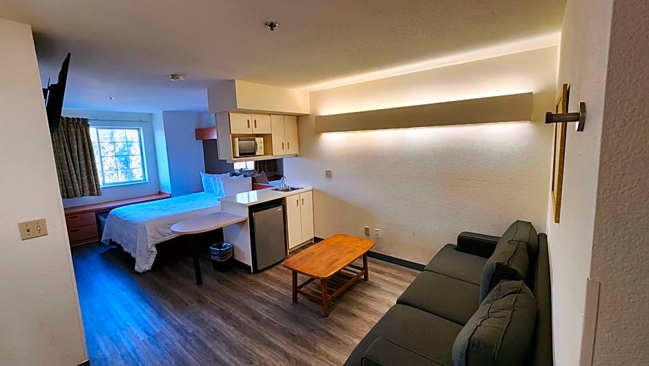 SureStay by Best Western Sacramento South Natomas