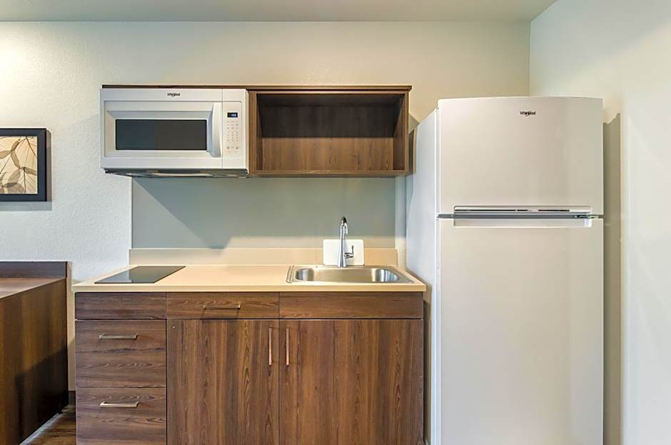 WoodSpring Suites Thornton-North Denver