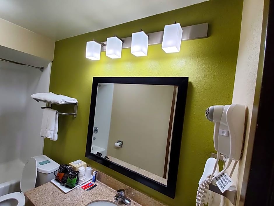 Best Western Adena Inn