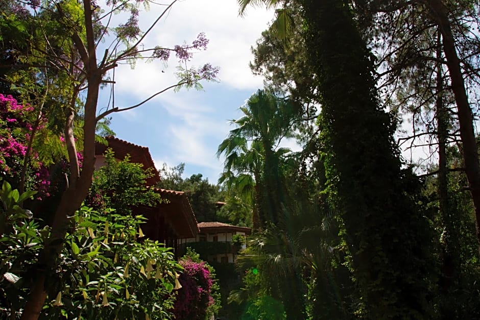 Club & Hotel Letoonia