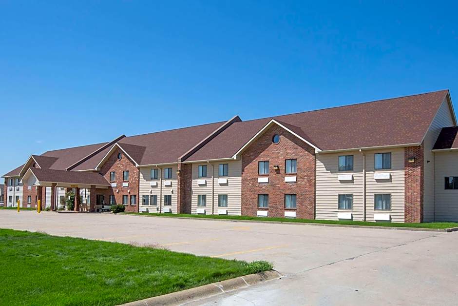 Photo 1 of 41 of Days Inn by Wyndham Grand Island