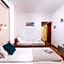 Eva Marina Hotel