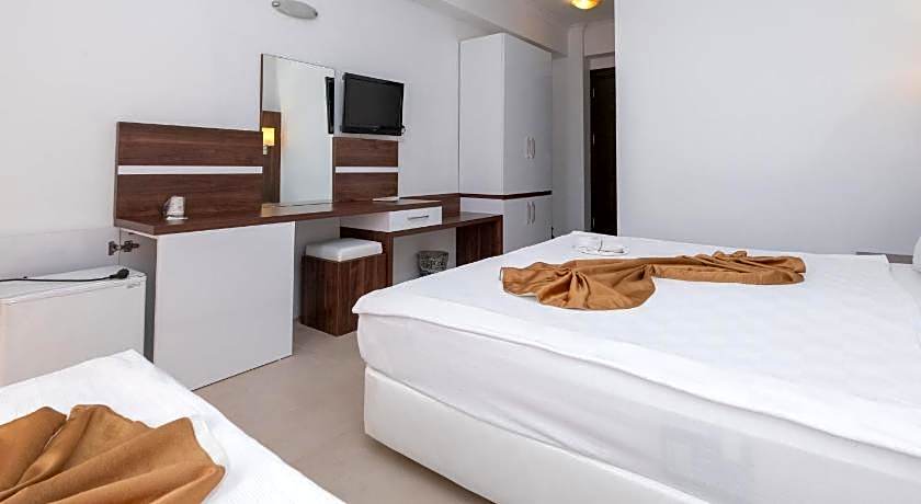 Arora Hotel