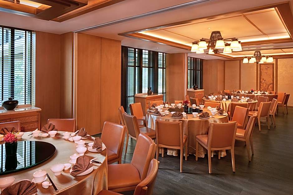 Hotel Tentrem Jakarta