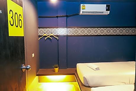 Twin Room with Shared Bathroom