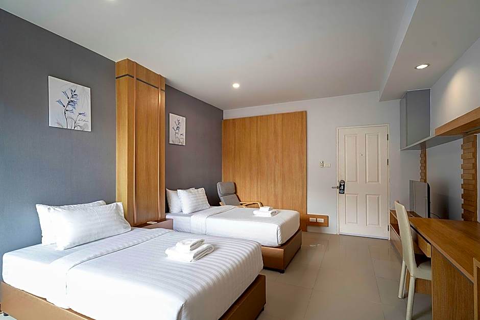 Riski Residence Ngamwongwan