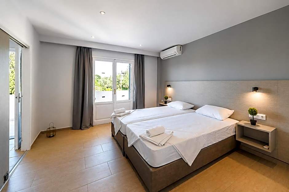 Nikos Villas - Poolside Getaways in Kavos, Corfu