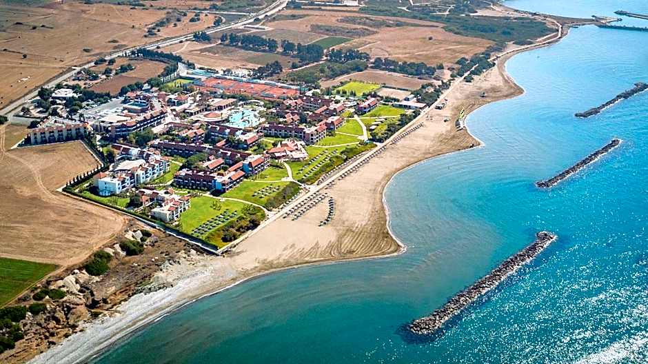 ROBINSON Cyprus