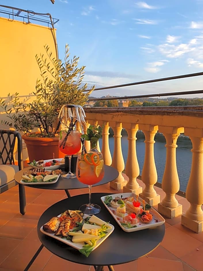 Hotel Lungarno Vespucci 50