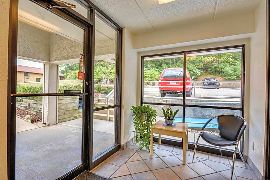 Motel 6-Birmingham, AL