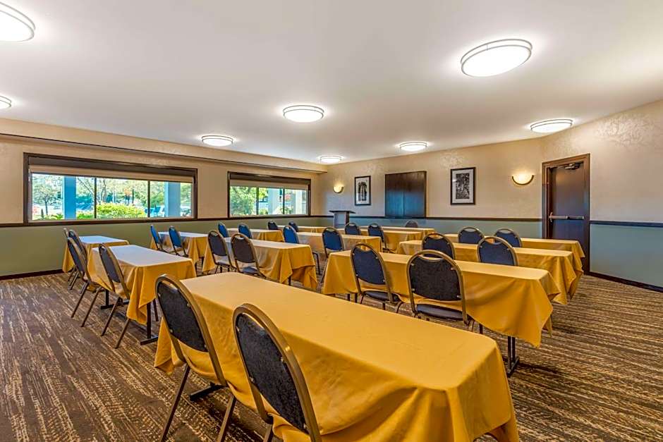 Best Western Plus Wine Country Inn & Suites
