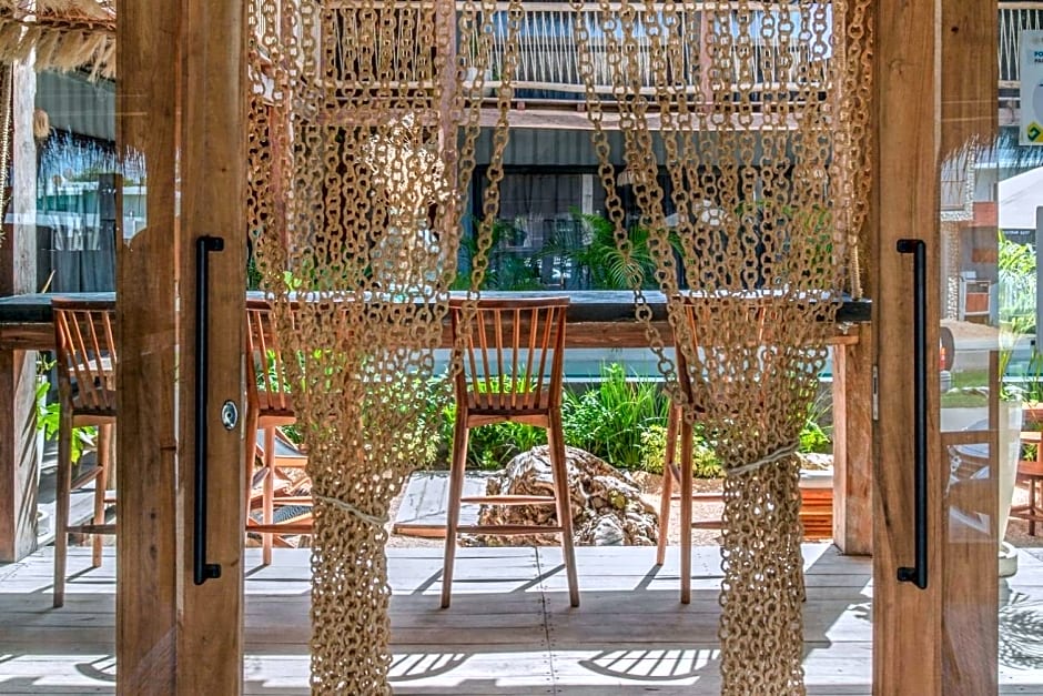 Meteora Stay & Coffeehouse Tulum