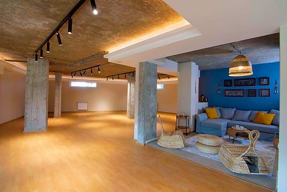 Local Stay Hotel, BW Signature Collection