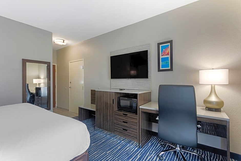 Comfort Inn & Suites