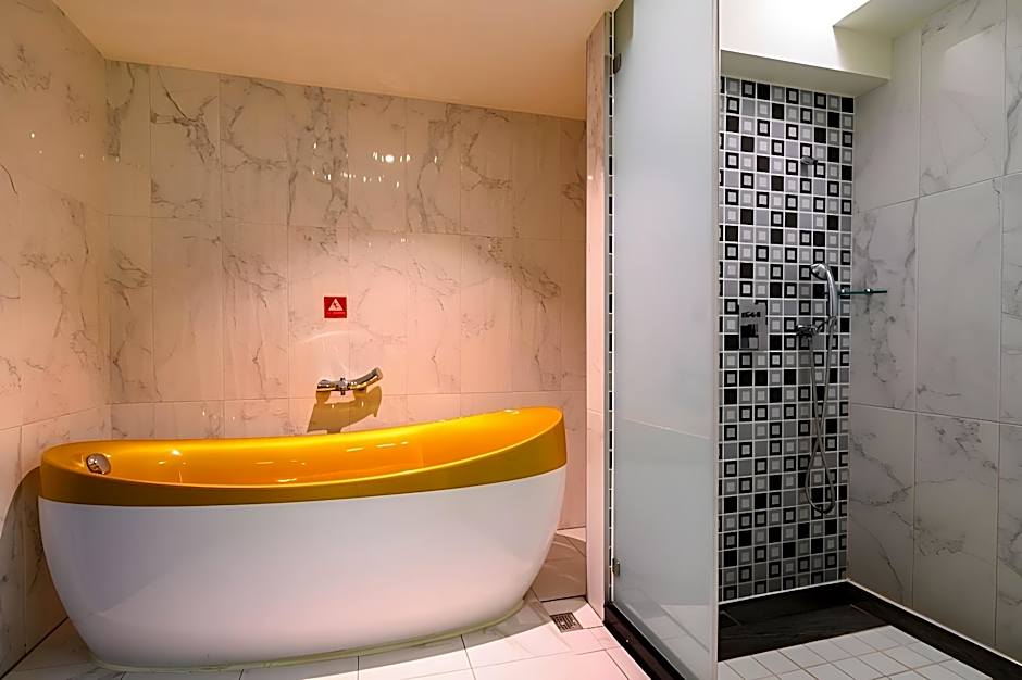 Olah Poshtel Taichung Wenxin
