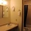 Silver Sands Motel
