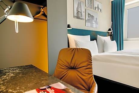 Double Room with View