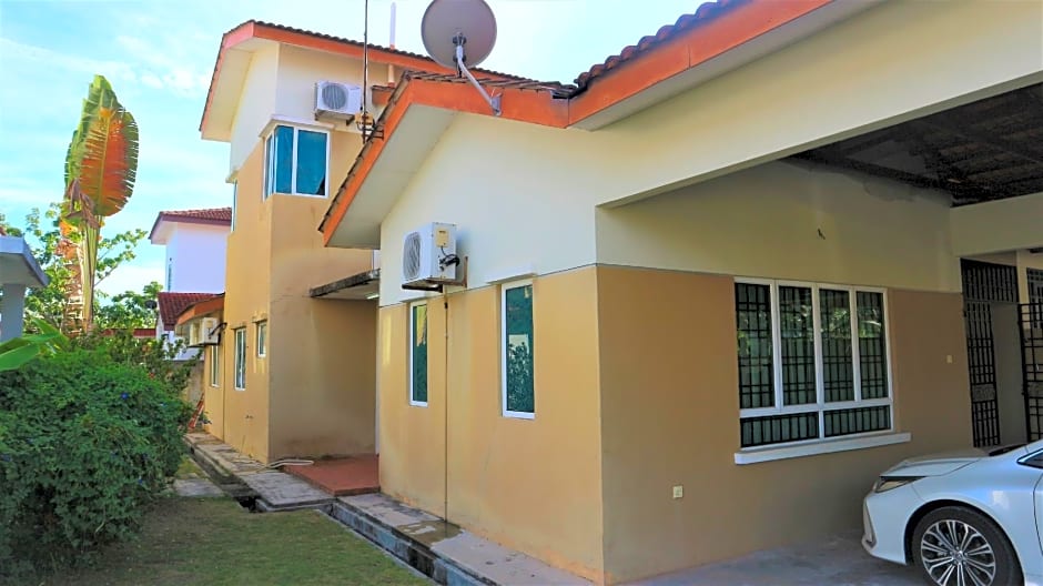 OYO Homes 90300 D'hitech Home