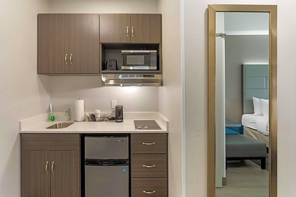 Best Western Plus Executive Residency Antioch Inn