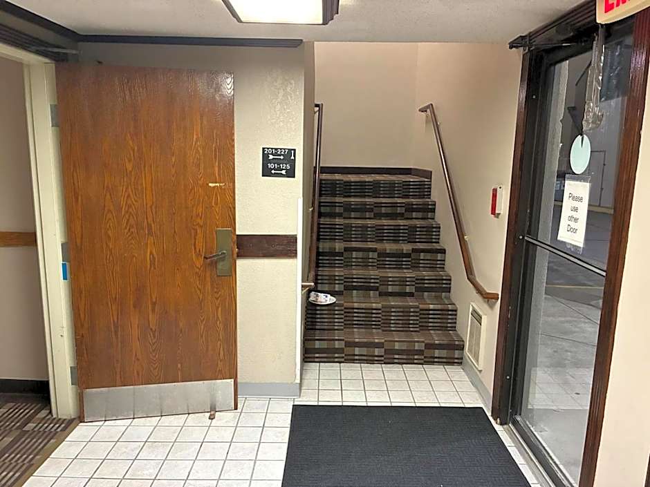 Mid Rest Inn Lexington NE I-80