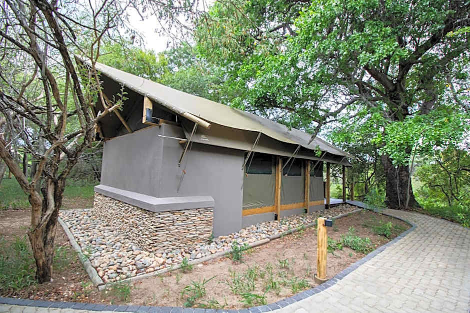 Little Africa Safari Lodge