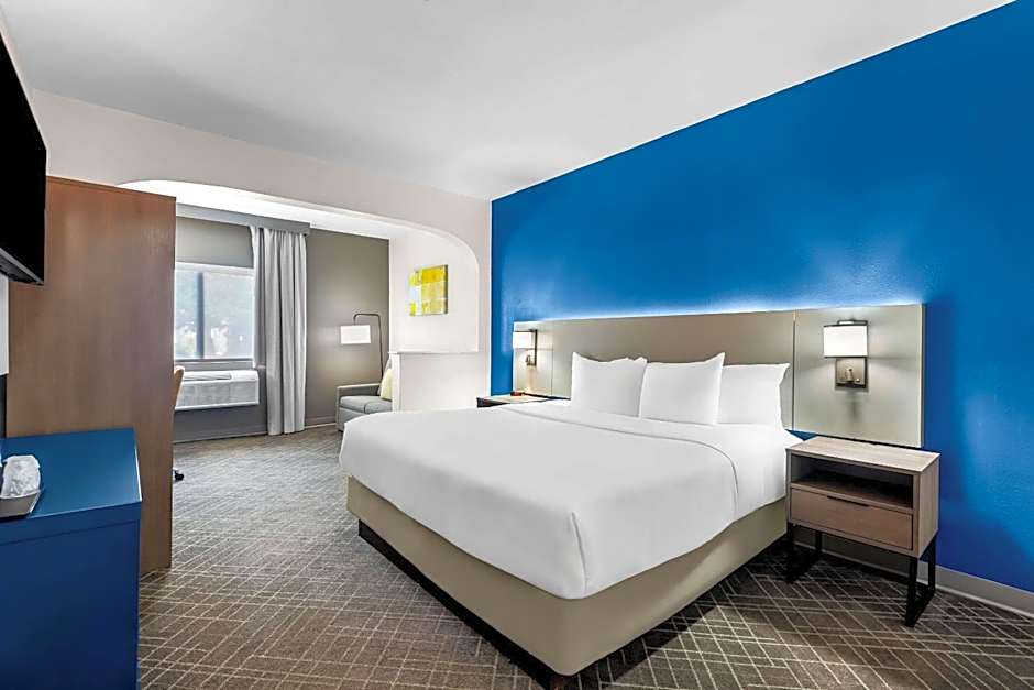 Comfort Suites Denver North - Westminster