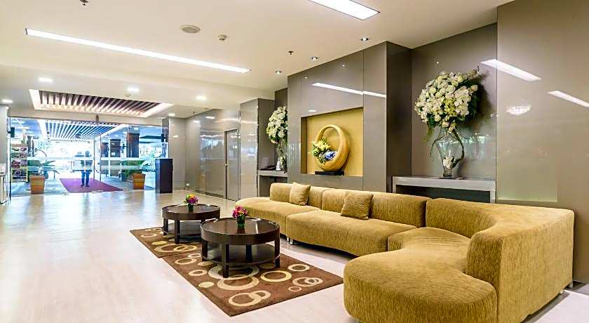 Lohas Residences Sukhumvit (SHA Plus)