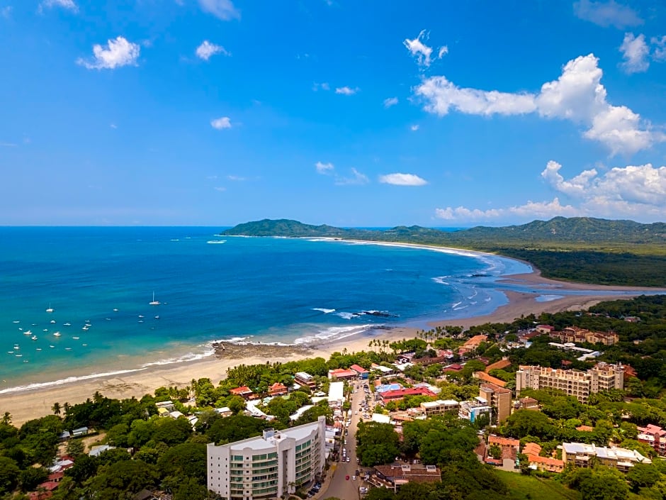 Hotel Tamarindo Village