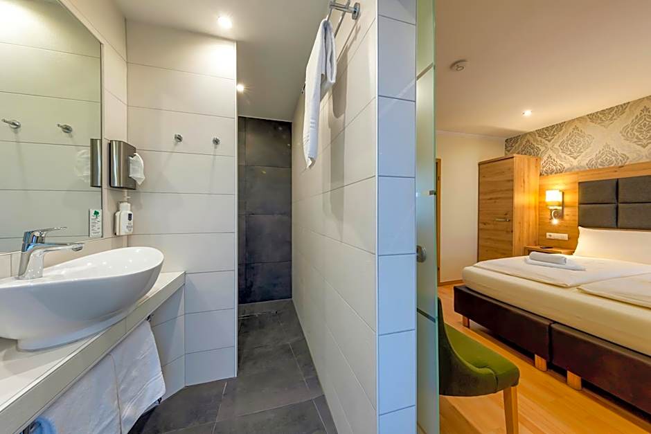 AKZENT Hotel Restaurant Roter Ochse Rhens bei Koblenz