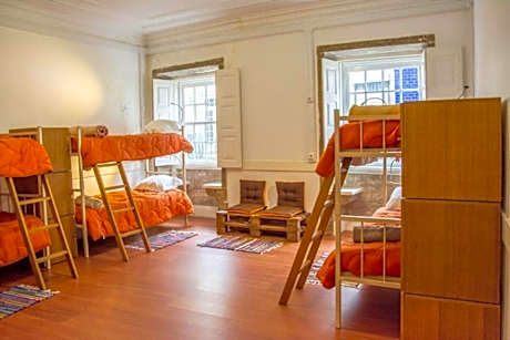 Bunk Bed in Mixed Dormitory Room