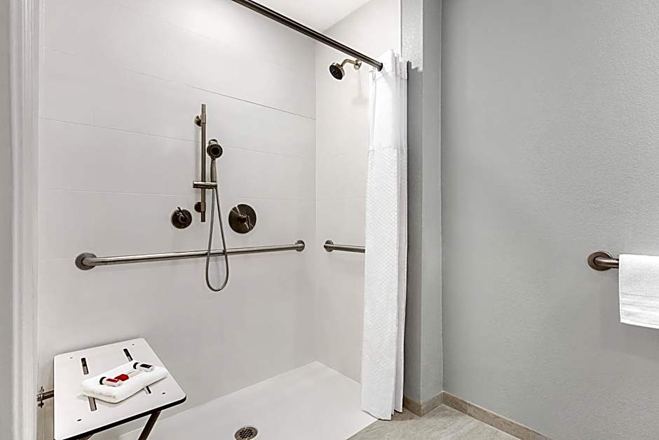 Ramada by Wyndham Marina