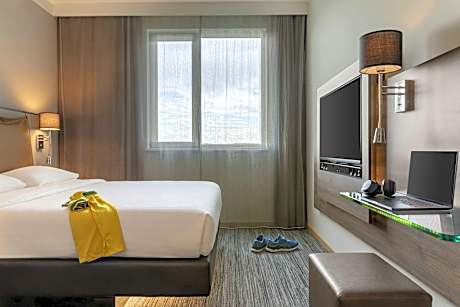 Moxy Hangout Queen Room, Larger Guest room, 1 Queen, Sofa bed