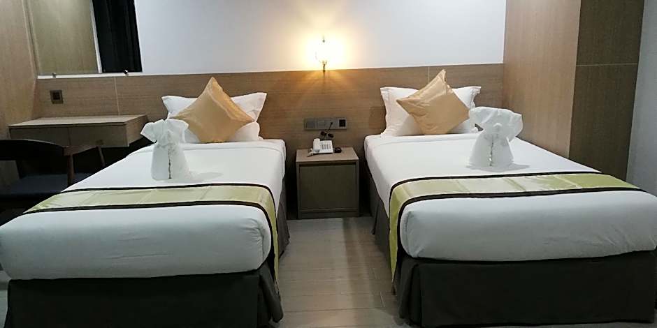 8 Mile Hotel