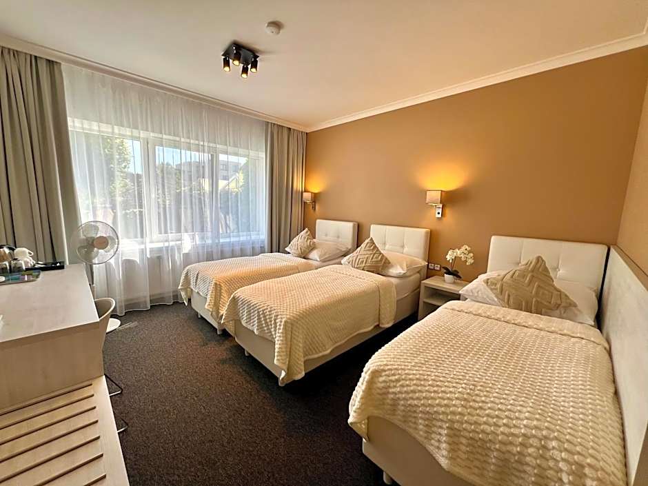 Grand Petit Hotel