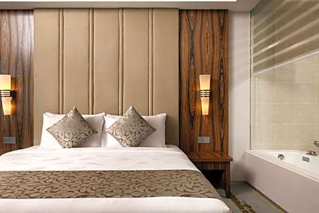 Titanium Club King Room