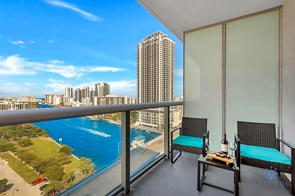 Spectacular View with Balcony, Pool, Near Beach