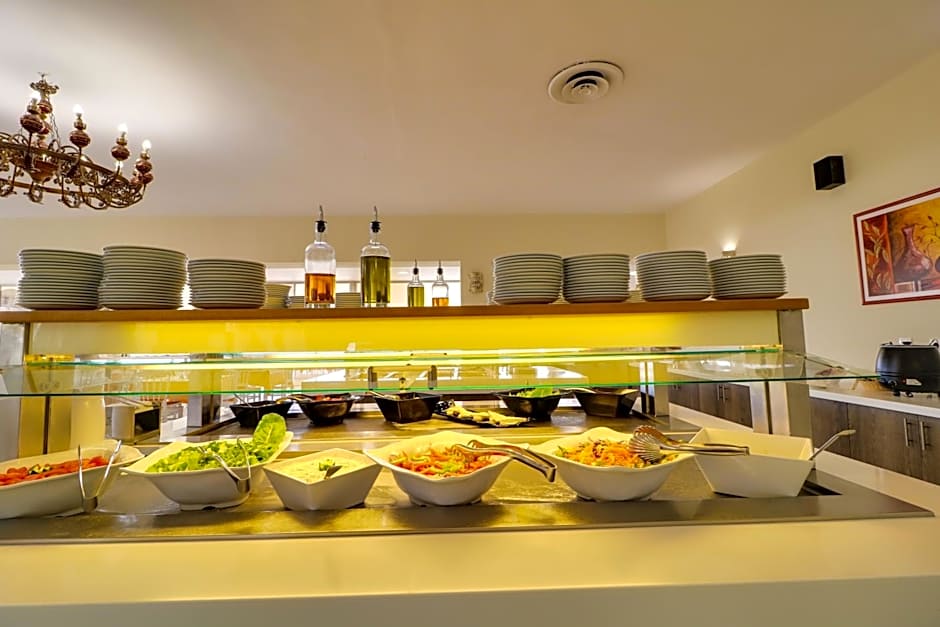 Calamos Beach Family Club