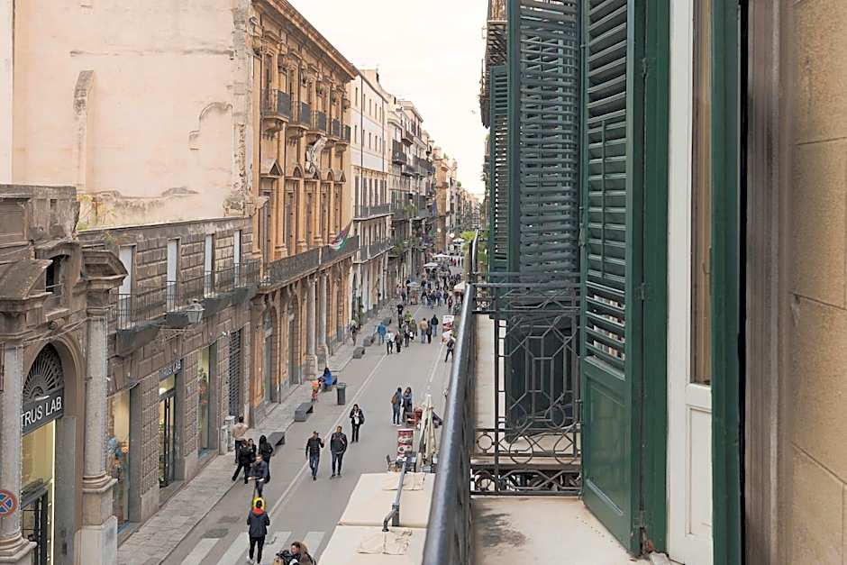 Palazzo Arone dei Baroni di Valentino