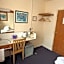 Oakwood Bed and Breakfast Heathrow