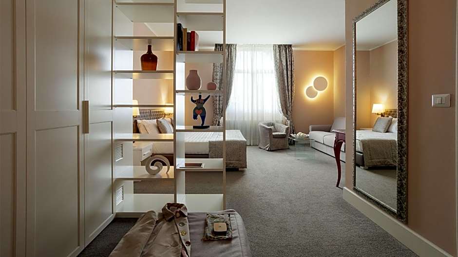 Photo 1 of 3 of Junior Suite