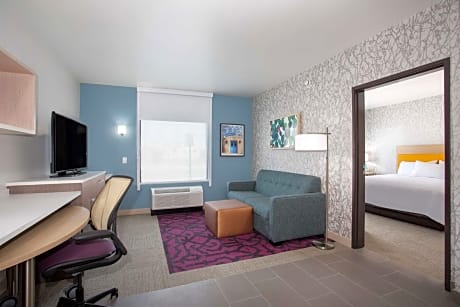 1 King Bed 1 Bedroom Suite Nonsmoking