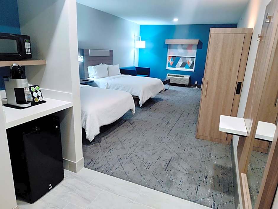 Holiday Inn Express Kenedy By IHG