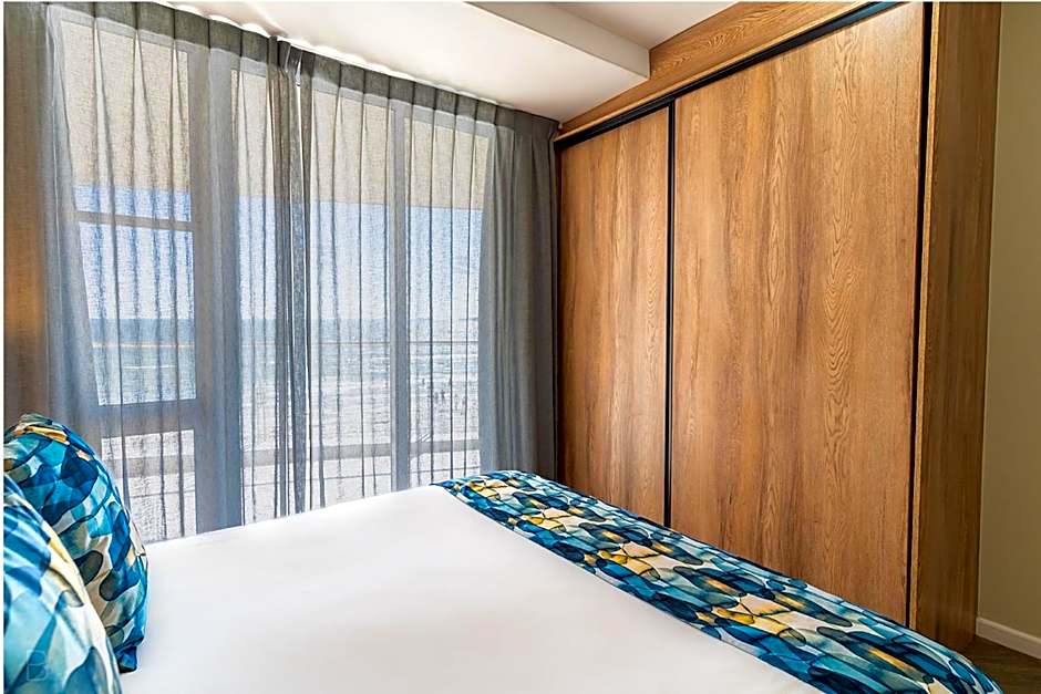 Lagoon Beach Hotel & Spa
