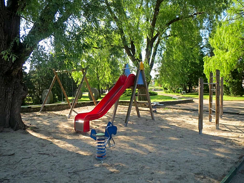 Hét Pecsét Fogadó Étterem